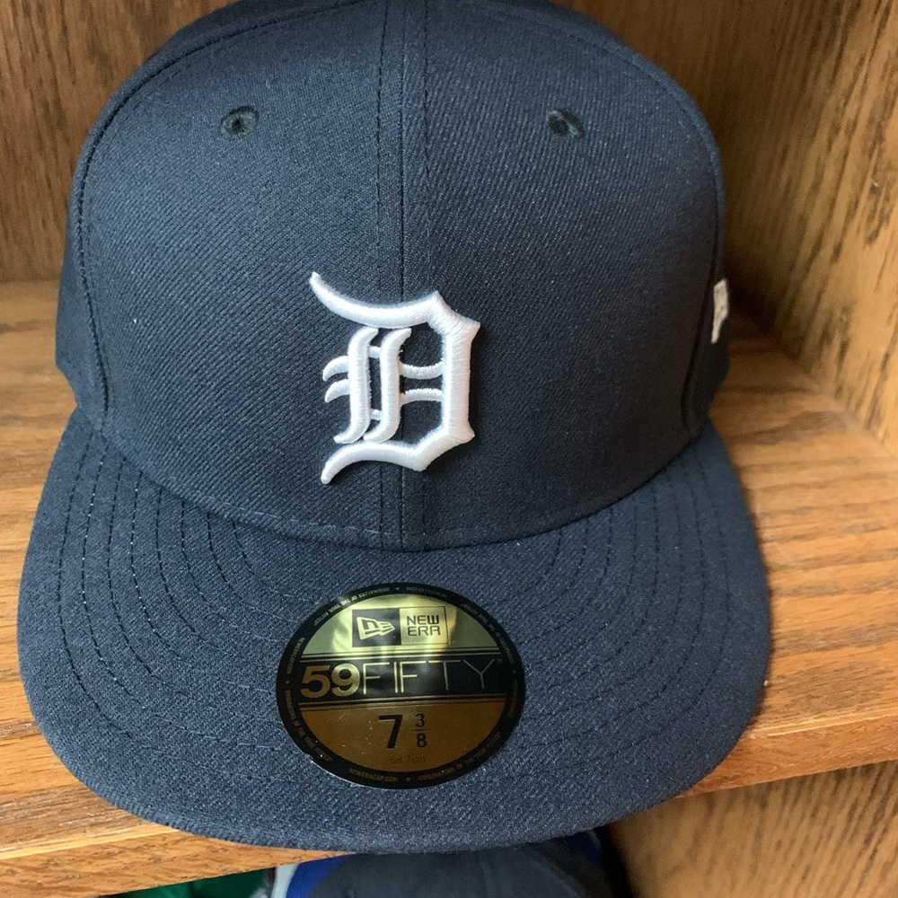 Detroit Tigers Fitted Hat 7 3/8 (Home Cap)